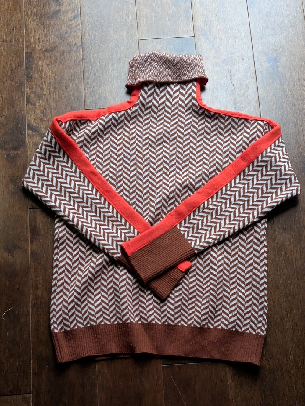 Women's Brown Chevron Turtleneck Sweater with‎ Red Trim